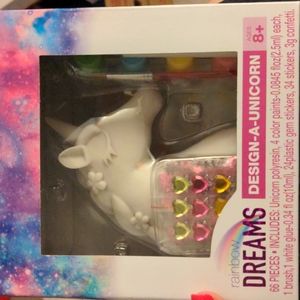 RAINBOW DREAMS DESIGN A UNICORN PAINT SET WITH UNICORN MOLD